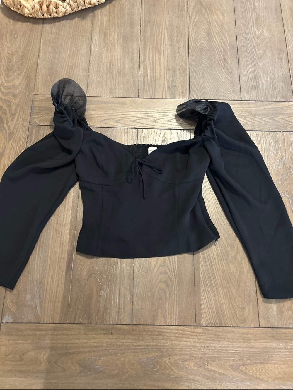 Wilfred Black Puff-Sleeve Tie-Front Blouse